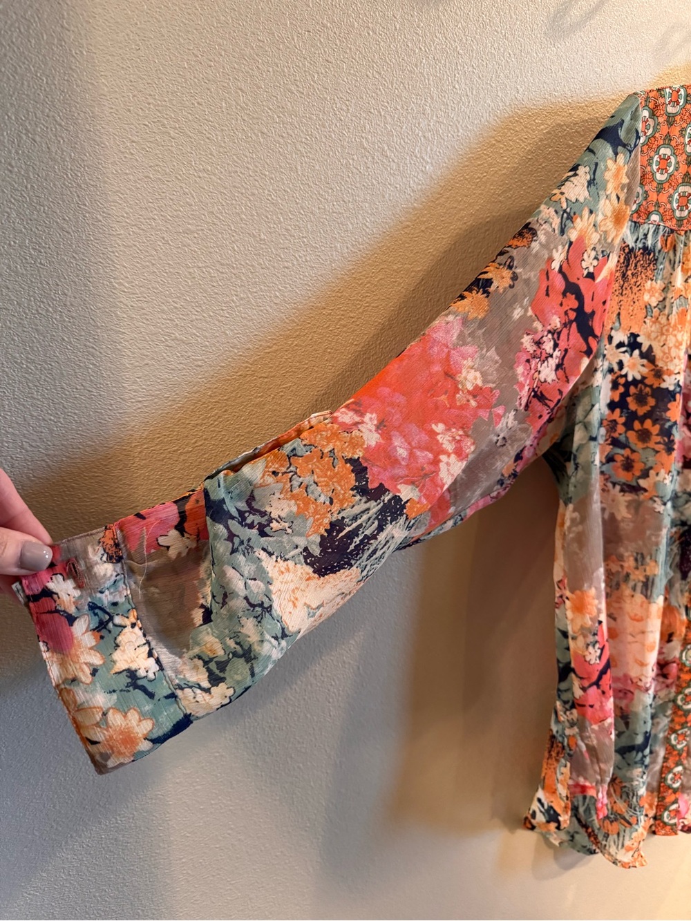 Fig & Flower Floral Mixed-Print Button Front Blouse - Multicolor - Picture 7 of 9